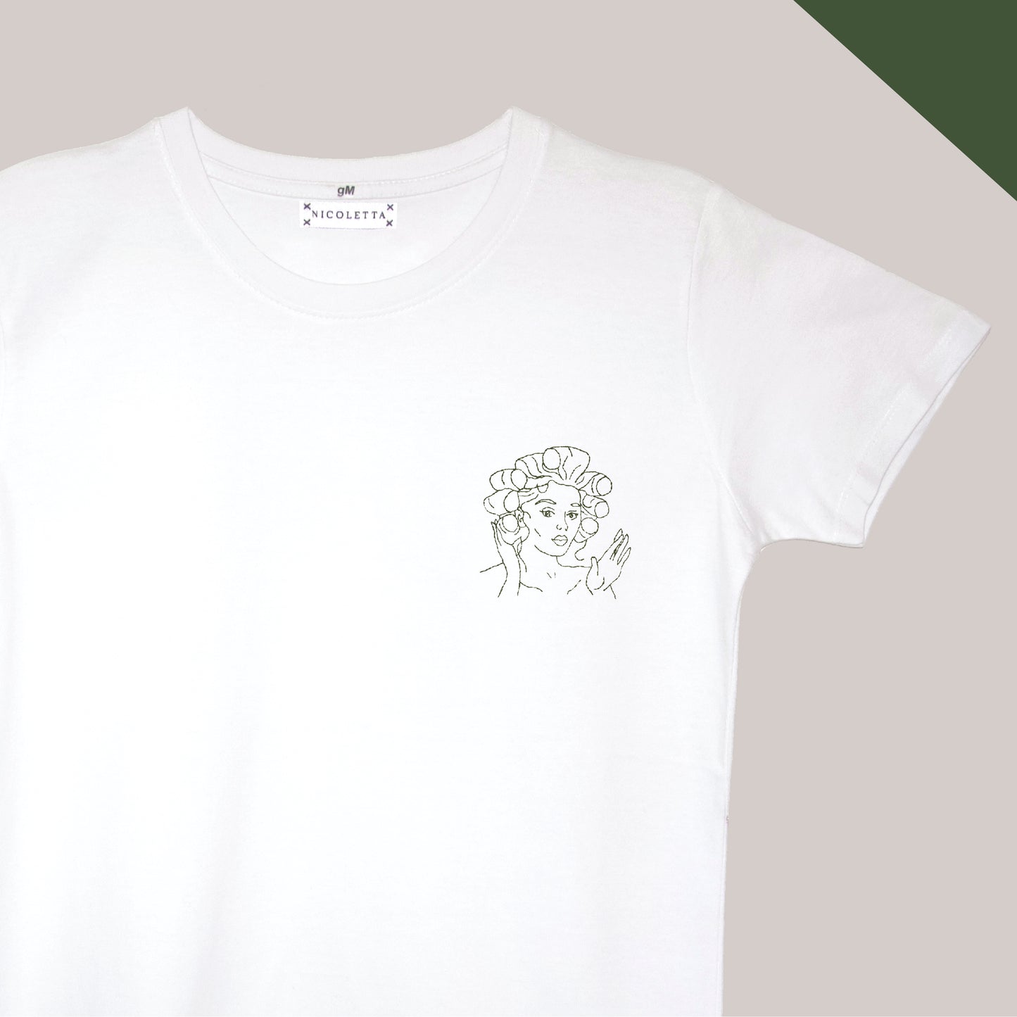 Personnalise la coquette et ses bigoudis