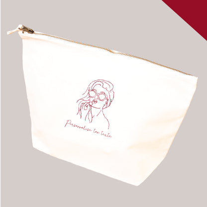 Personnalise la coquette et son rouge à lèvres