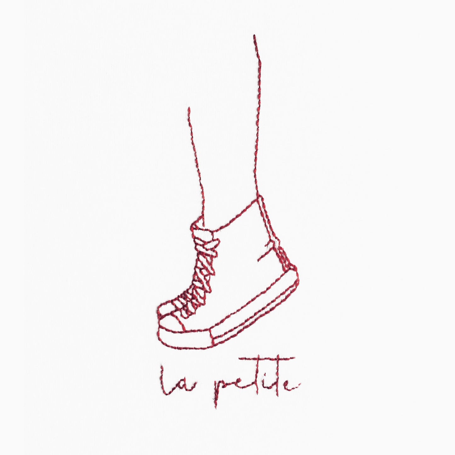 La petite / brodée main